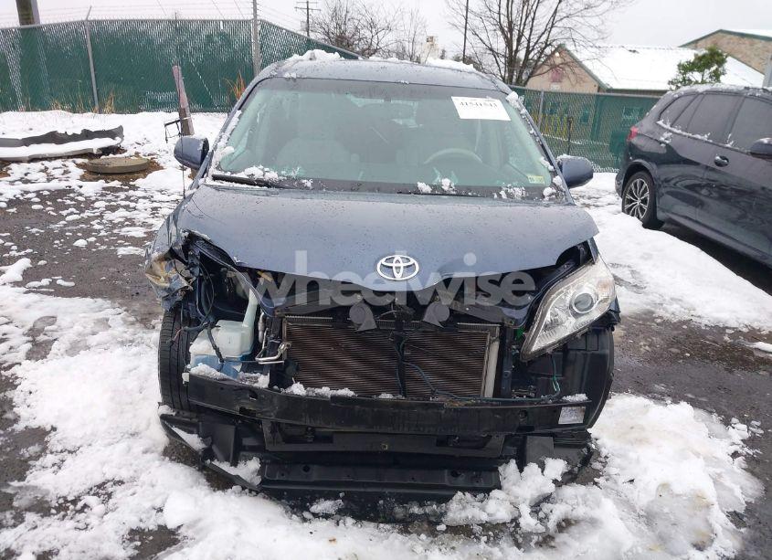 Photo 6 of 2013 Toyota Sienna LE V6 8 PASSENGER (VIN 5TDKK3DC1DS358106)
