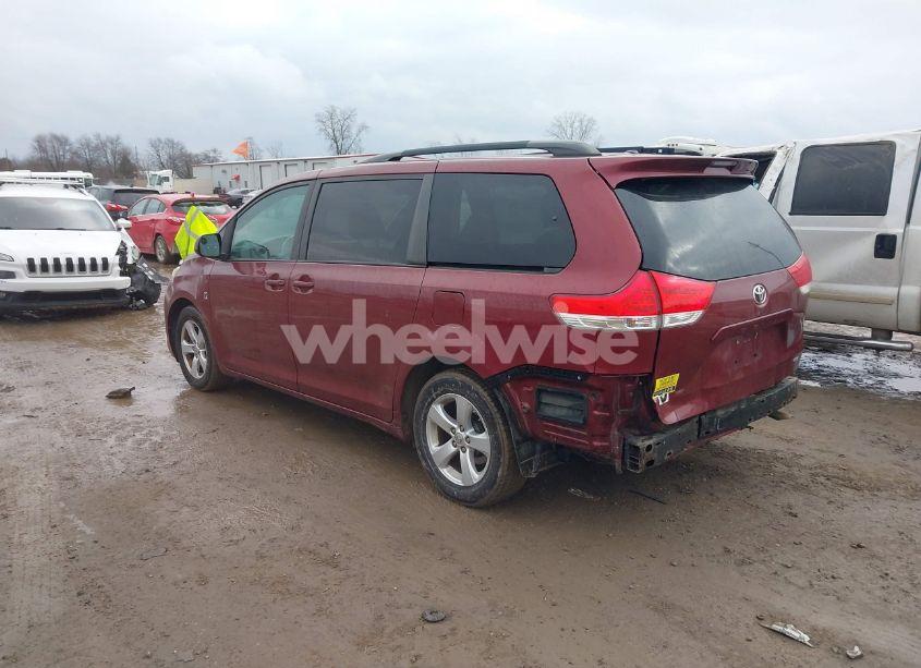 Photo 3 of 2013 Toyota Sienna LE V6 8 PASSENGER (VIN 5TDKK3DC1DS389954)