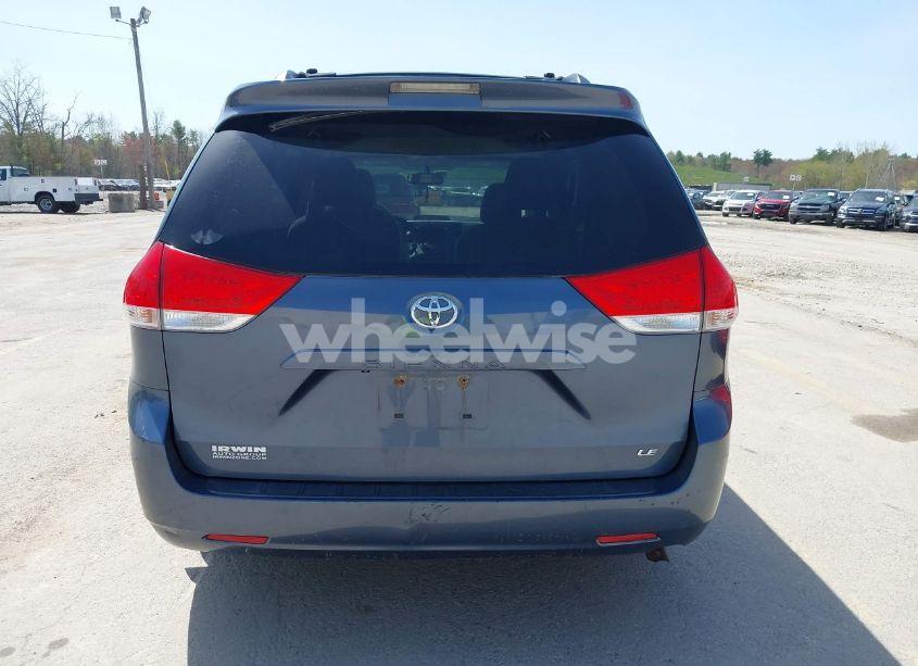 Photo 16 of 2014 Toyota Sienna LE V6 8 PASSENGER (VIN 5TDKK3DC1ES436031)