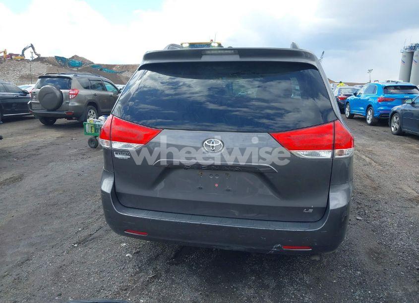 Photo 16 of 2014 Toyota Sienna LE V6 8 PASSENGER (VIN 5TDKK3DC1ES462368)