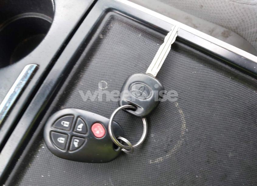 Photo 11 of 2014 Toyota Sienna LE V6 8 PASSENGER (VIN 5TDKK3DC1ES507597)