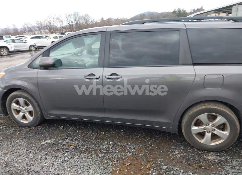 Photo 14 of 2015 Toyota Sienna LE 8 PASSENGER (VIN 5TDKK3DC1FS529634)