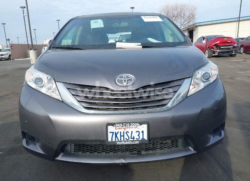 Photo 12 of 2015 Toyota Sienna LE 8 PASSENGER (VIN 5TDKK3DC1FS565453)