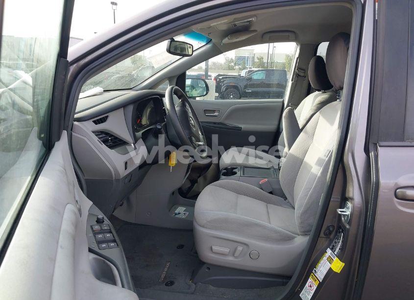 Photo 5 of 2015 Toyota Sienna LE 8 PASSENGER (VIN 5TDKK3DC1FS565453)