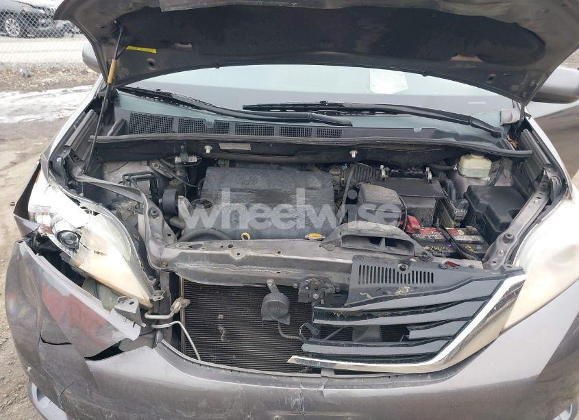 Photo 10 of 2015 Toyota Sienna LE 8 PASSENGER (VIN 5TDKK3DC1FS568899)