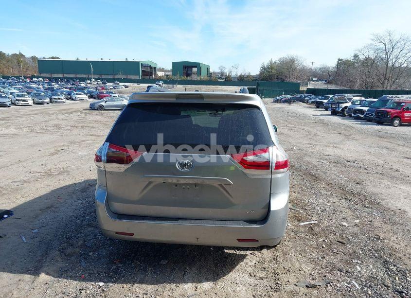 Photo 16 of 2015 Toyota Sienna LE 8 PASSENGER (VIN 5TDKK3DC1FS661065)