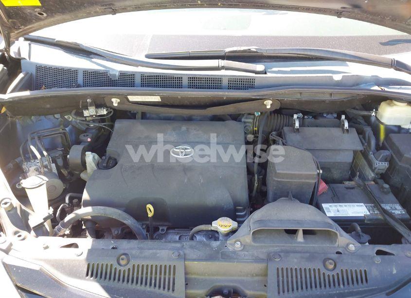 Photo 10 of 2016 Toyota Sienna LE 8 PASSENGER (VIN 5TDKK3DC1GS697730)