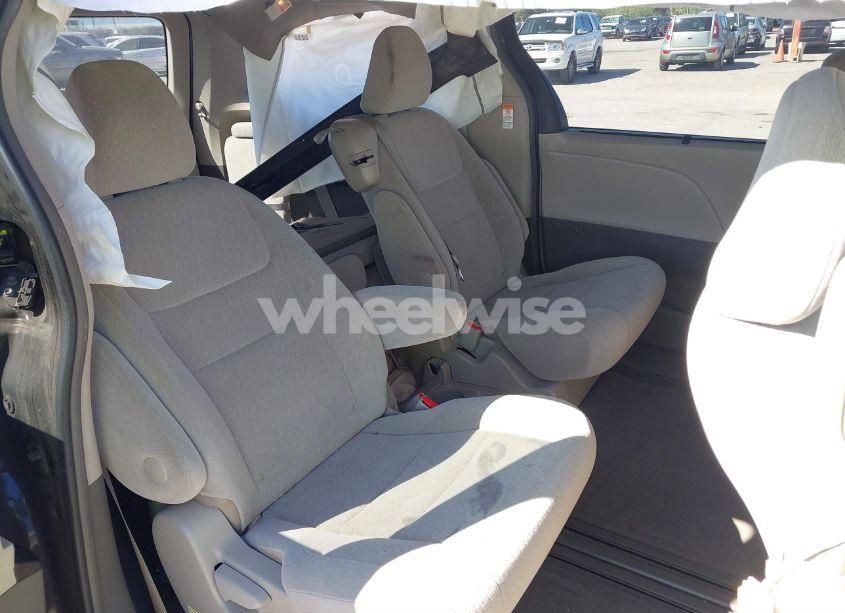 Photo 8 of 2016 Toyota Sienna LE 8 PASSENGER (VIN 5TDKK3DC1GS697730)