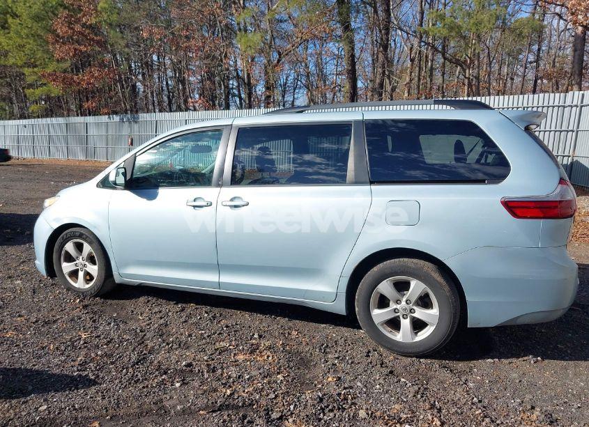 Photo 13 of 2016 Toyota Sienna LE 8 PASSENGER (VIN 5TDKK3DC1GS714543)
