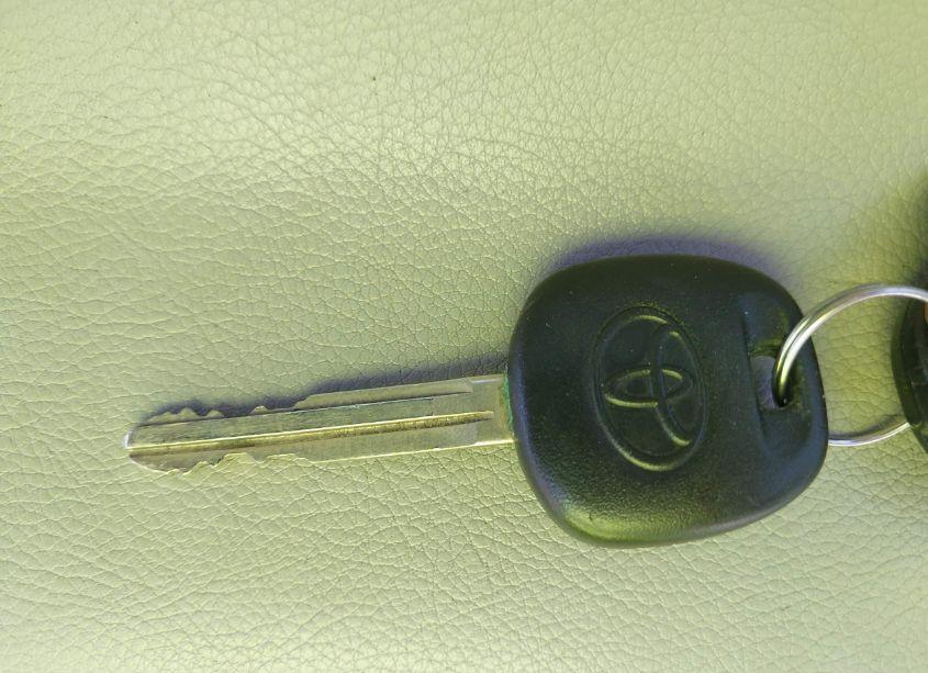 Photo 11 of 2011 Toyota Sienna LE V6 (VIN 5TDKK3DC2BS015141)