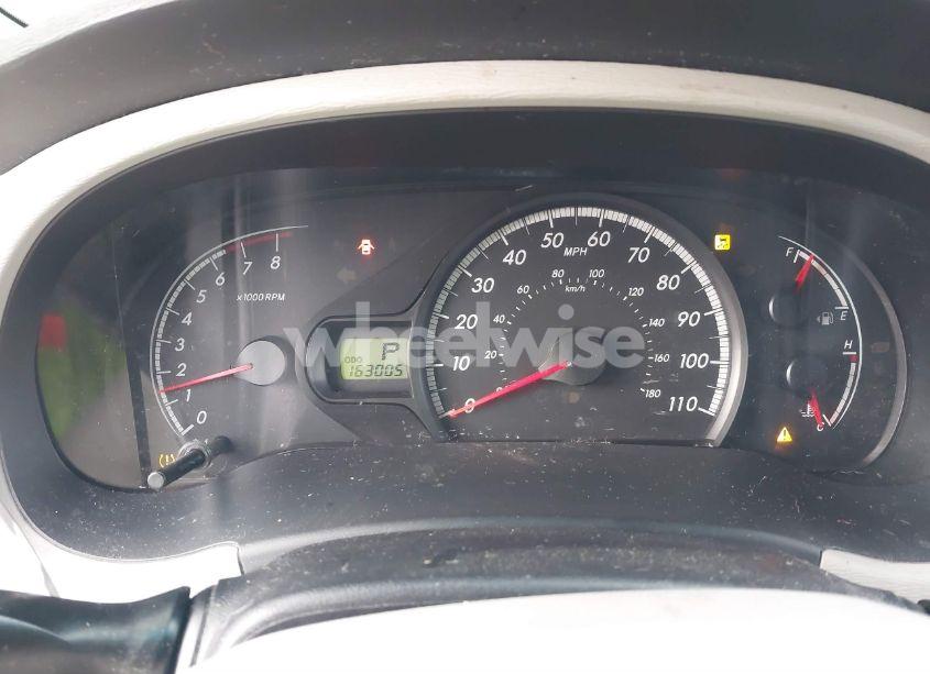 Photo 7 of 2011 Toyota Sienna LE V6 (VIN 5TDKK3DC2BS024213)