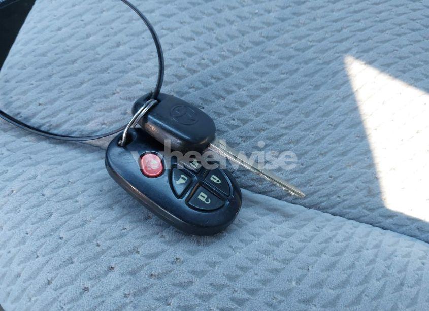 Photo 11 of 2011 Toyota Sienna LE V6 (VIN 5TDKK3DC2BS082662)