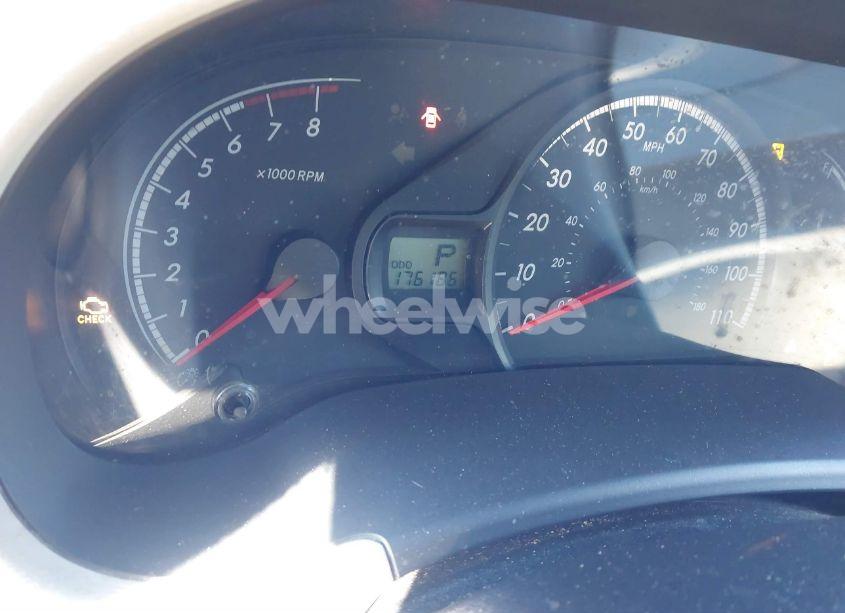 Photo 7 of 2011 Toyota Sienna LE V6 (VIN 5TDKK3DC2BS082662)