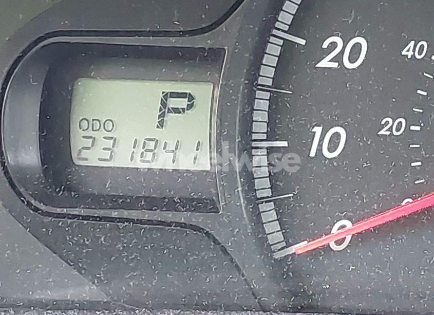 Photo 15 of 2011 Toyota Sienna LE V6 (VIN 5TDKK3DC2BS142083)