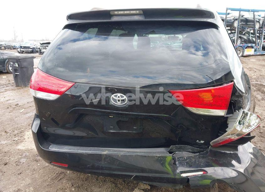 Photo 16 of 2011 Toyota Sienna LE V6 (VIN 5TDKK3DC2BS142083)