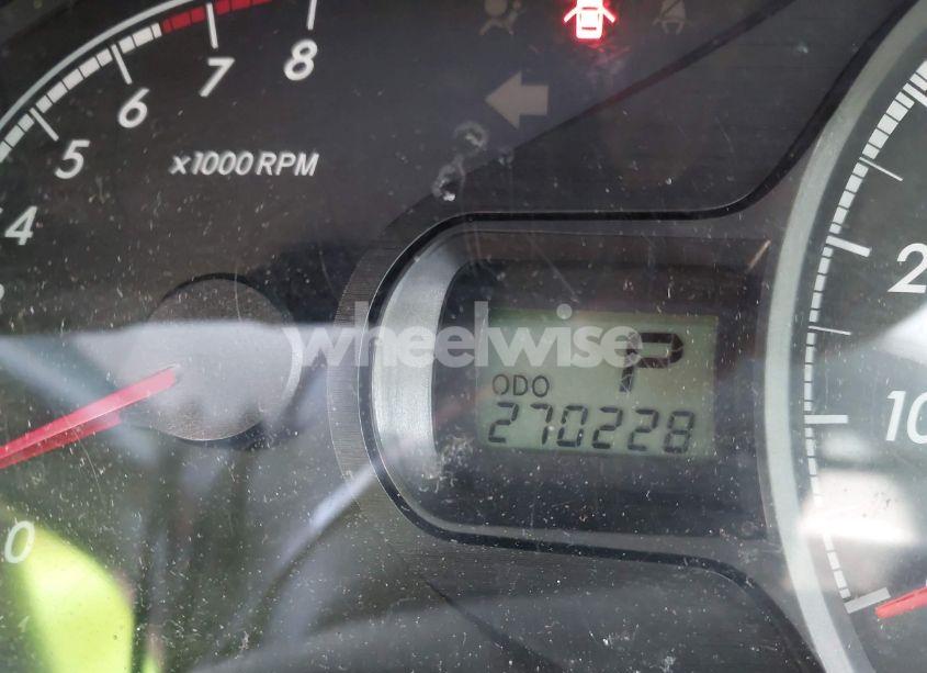 Photo 15 of 2011 Toyota Sienna LE V6 (VIN 5TDKK3DC2BS158039)