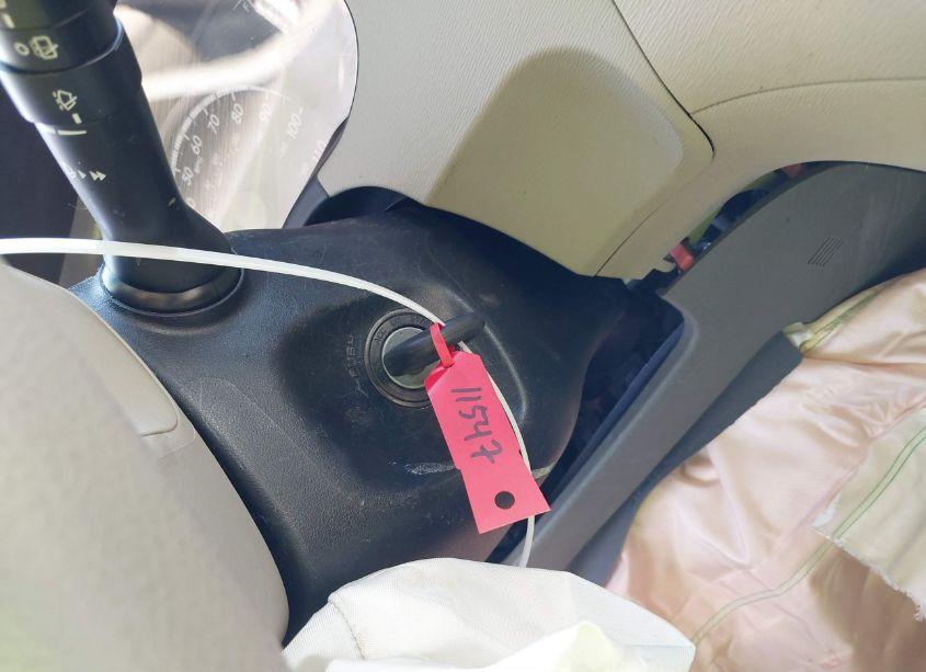 Photo 11 of 2011 Toyota Sienna LE V6 (VIN 5TDKK3DC2BS172376)