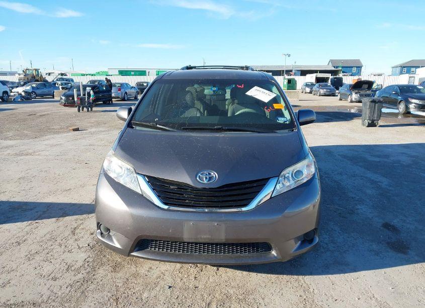Photo 12 of 2011 Toyota Sienna LE V6 (VIN 5TDKK3DC2BS173852)