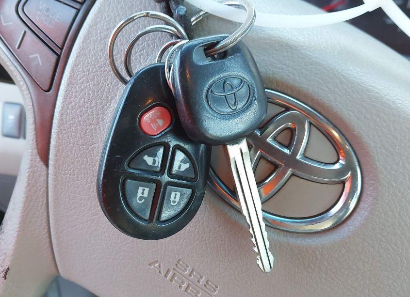 Photo 11 of 2012 Toyota Sienna LE V6 8 PASSENGER (VIN 5TDKK3DC2CS191575)