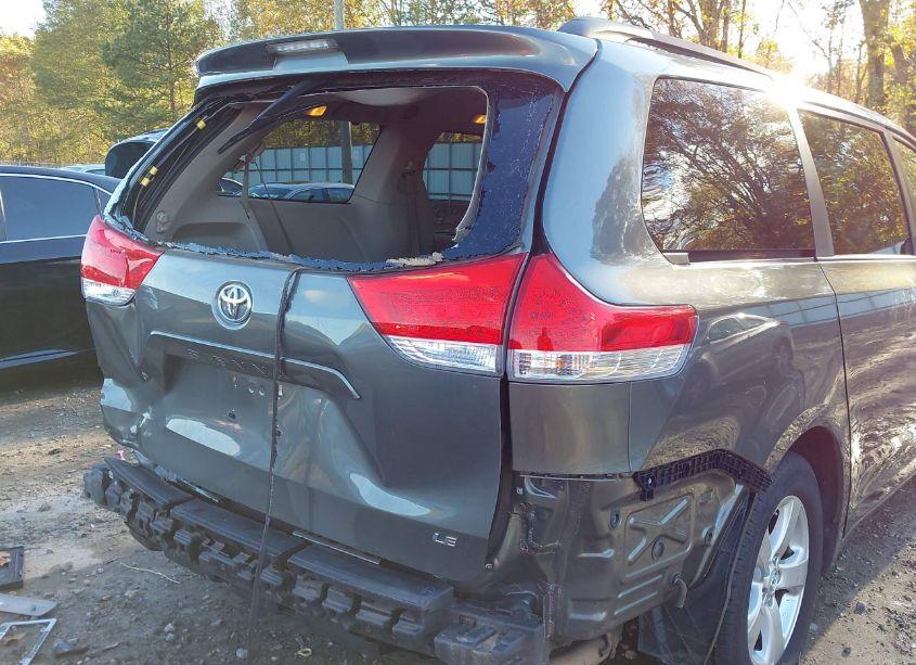 Photo 6 of 2012 Toyota Sienna LE V6 8 PASSENGER (VIN 5TDKK3DC2CS191575)
