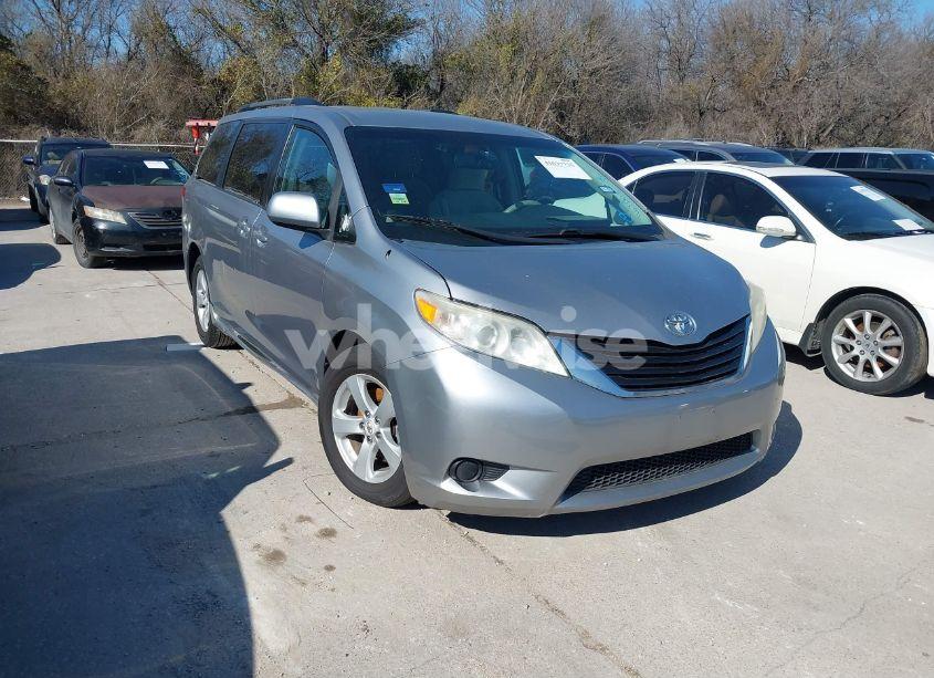 2012 Toyota Sienna LE V6 8 PASSENGER (VIN 5TDKK3DC2CS202297) main photo