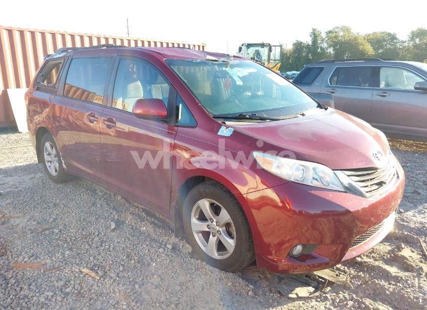 2012 Toyota Sienna LE V6 8 PASSENGER (VIN 5TDKK3DC2CS205121) main photo
