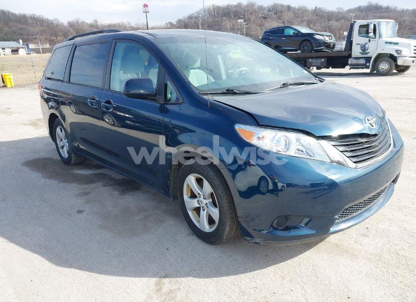 2012 Toyota Sienna LE V6 8 PASSENGER (VIN 5TDKK3DC2CS222355) main photo