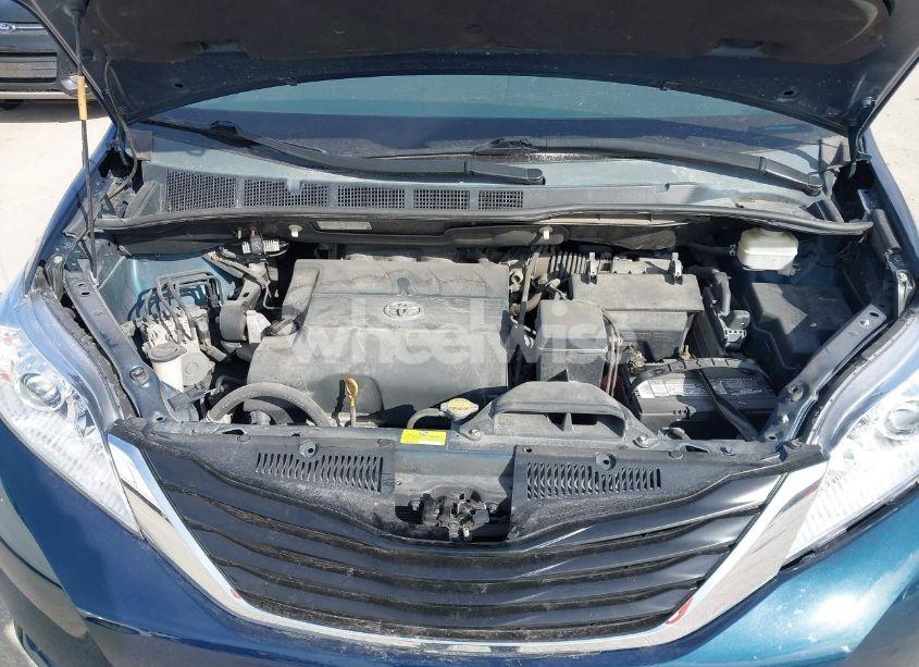 Photo 10 of 2012 Toyota Sienna LE V6 8 PASSENGER (VIN 5TDKK3DC2CS222355)