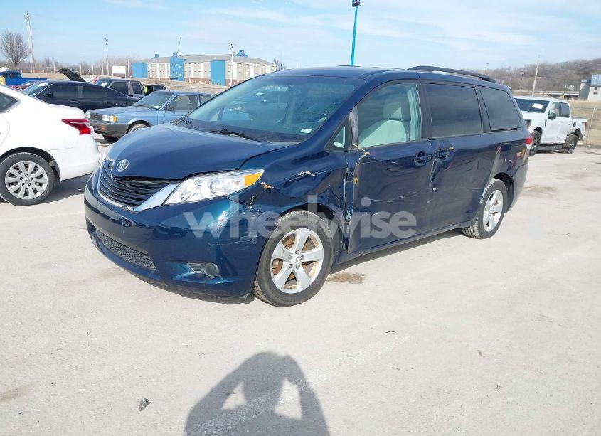 Photo 2 of 2012 Toyota Sienna LE V6 8 PASSENGER (VIN 5TDKK3DC2CS222355)