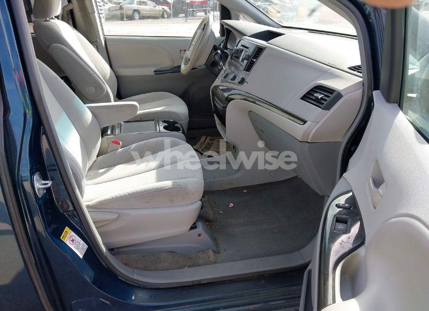 Photo 5 of 2012 Toyota Sienna LE V6 8 PASSENGER (VIN 5TDKK3DC2CS222355)