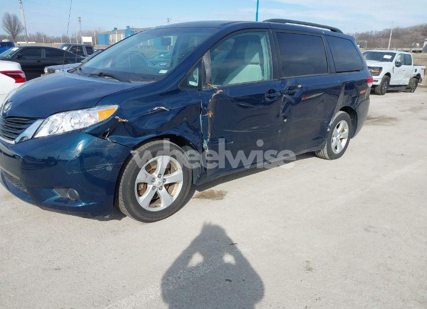 Photo 6 of 2012 Toyota Sienna LE V6 8 PASSENGER (VIN 5TDKK3DC2CS222355)