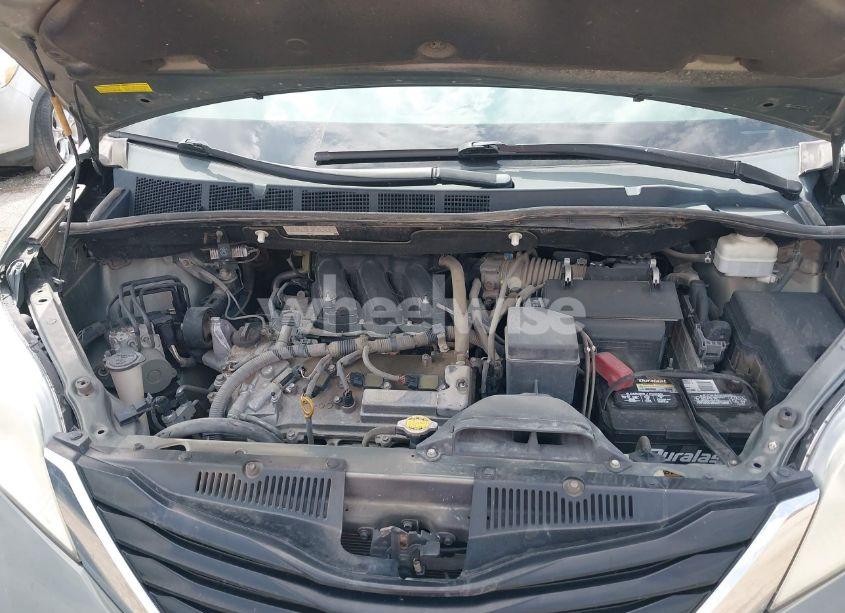 Photo 10 of 2012 Toyota Sienna LE V6 8 PASSENGER (VIN 5TDKK3DC2CS243111)