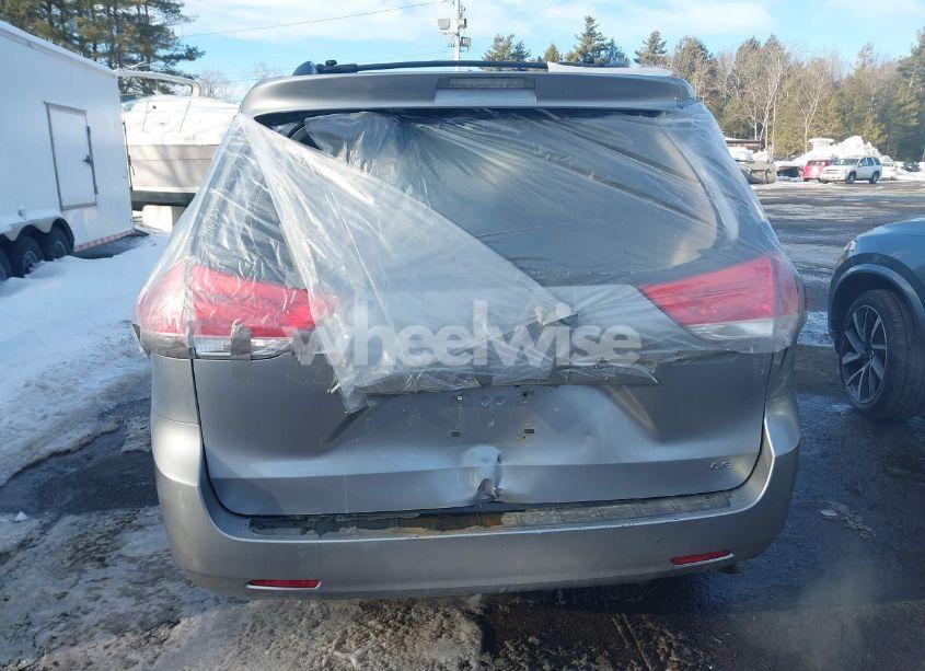 Photo 17 of 2012 Toyota Sienna LE V6 8 PASSENGER (VIN 5TDKK3DC2CS245540)