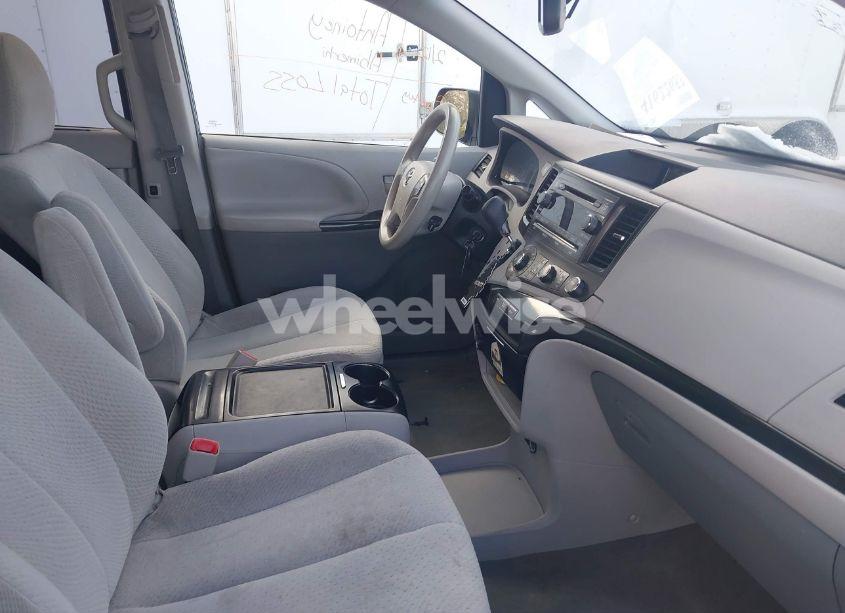 Photo 5 of 2012 Toyota Sienna LE V6 8 PASSENGER (VIN 5TDKK3DC2CS245540)