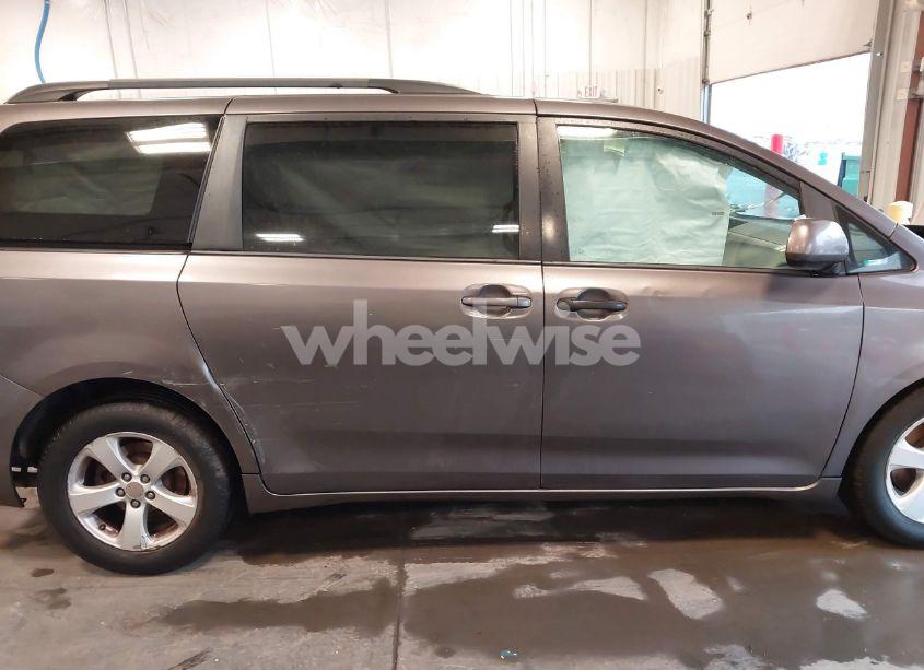 Photo 13 of 2012 Toyota Sienna LE V6 8 PASSENGER (VIN 5TDKK3DC2CS249670)