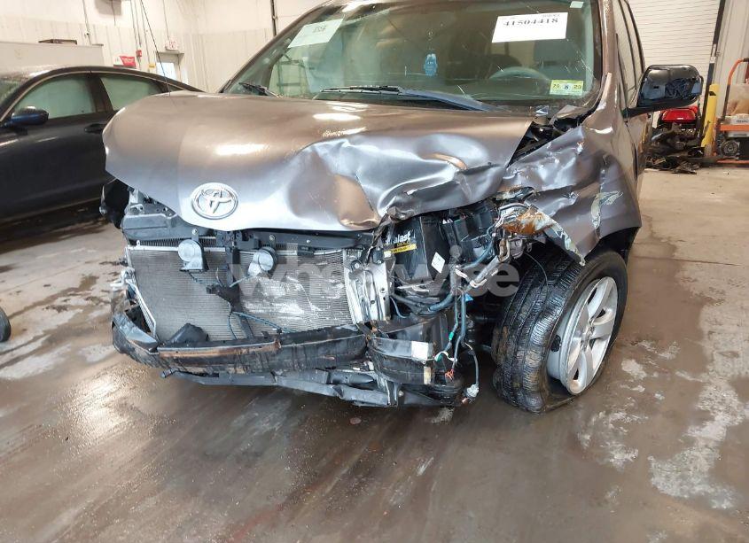 Photo 6 of 2012 Toyota Sienna LE V6 8 PASSENGER (VIN 5TDKK3DC2CS249670)