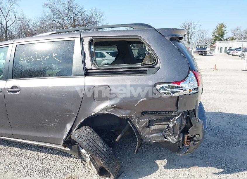 Photo 6 of 2013 Toyota Sienna LE V6 8 PASSENGER (VIN 5TDKK3DC2DS289863)