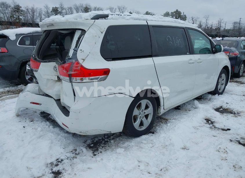 Photo 4 of 2013 Toyota Sienna LE V6 8 PASSENGER (VIN 5TDKK3DC2DS298515)