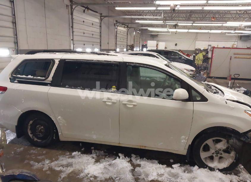Photo 14 of 2013 Toyota Sienna LE V6 8 PASSENGER (VIN 5TDKK3DC2DS309626)