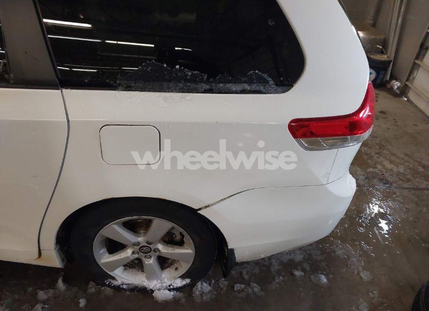 Photo 21 of 2013 Toyota Sienna LE V6 8 PASSENGER (VIN 5TDKK3DC2DS309626)