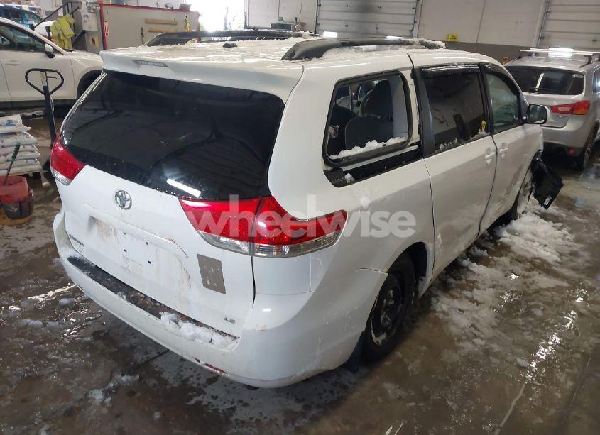 Photo 4 of 2013 Toyota Sienna LE V6 8 PASSENGER (VIN 5TDKK3DC2DS309626)