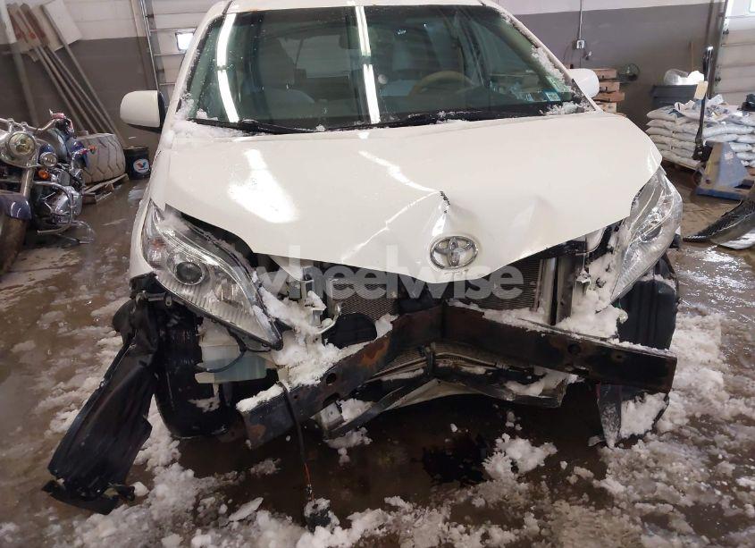 Photo 6 of 2013 Toyota Sienna LE V6 8 PASSENGER (VIN 5TDKK3DC2DS309626)