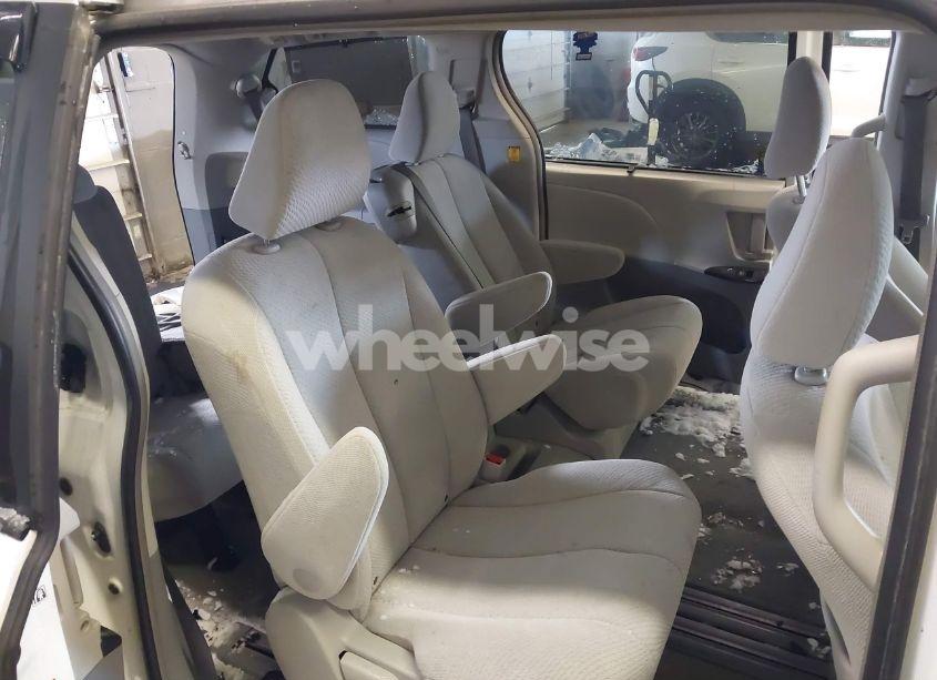 Photo 8 of 2013 Toyota Sienna LE V6 8 PASSENGER (VIN 5TDKK3DC2DS309626)