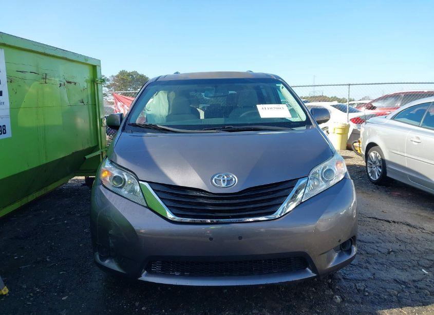Photo 12 of 2013 Toyota Sienna LE V6 8 PASSENGER (VIN 5TDKK3DC2DS320030)