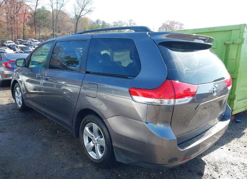 Photo 14 of 2013 Toyota Sienna LE V6 8 PASSENGER (VIN 5TDKK3DC2DS320030)