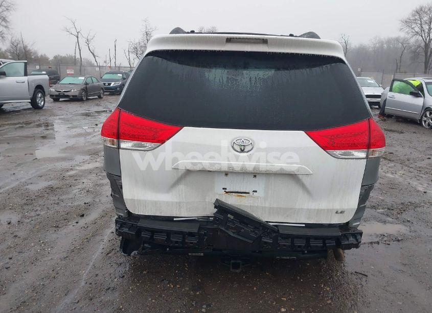 Photo 16 of 2013 Toyota Sienna LE V6 8 PASSENGER (VIN 5TDKK3DC2DS349575)