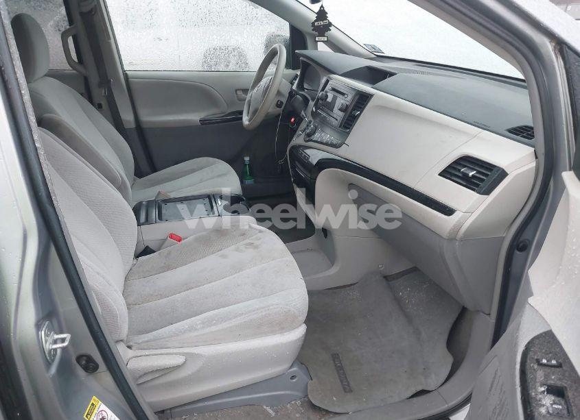 Photo 5 of 2013 Toyota Sienna LE V6 8 PASSENGER (VIN 5TDKK3DC2DS349575)