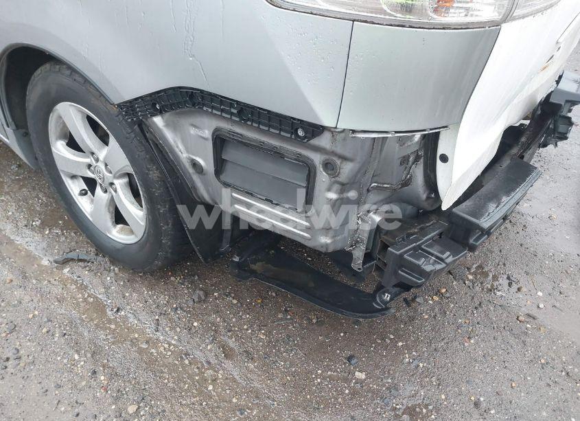 Photo 6 of 2013 Toyota Sienna LE V6 8 PASSENGER (VIN 5TDKK3DC2DS349575)