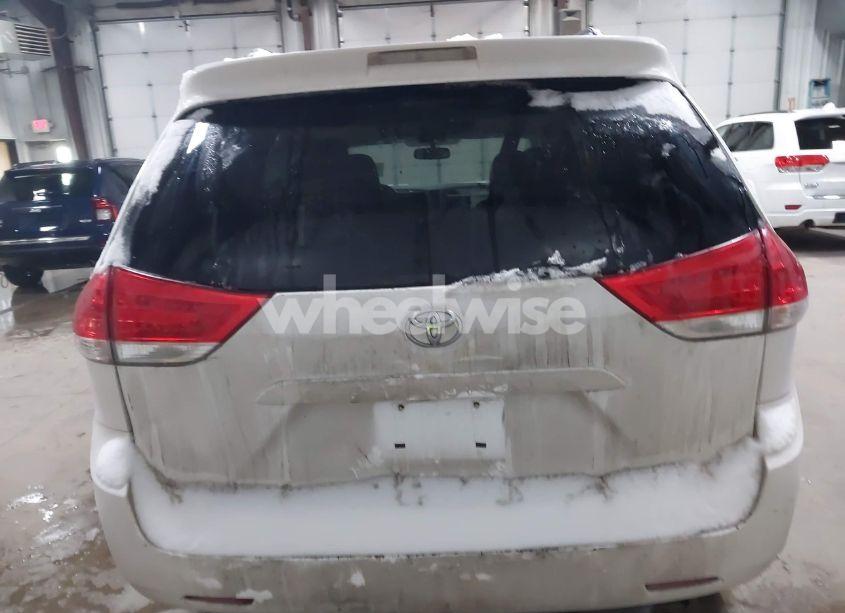 Photo 16 of 2013 Toyota Sienna LE V6 8 PASSENGER (VIN 5TDKK3DC2DS368790)