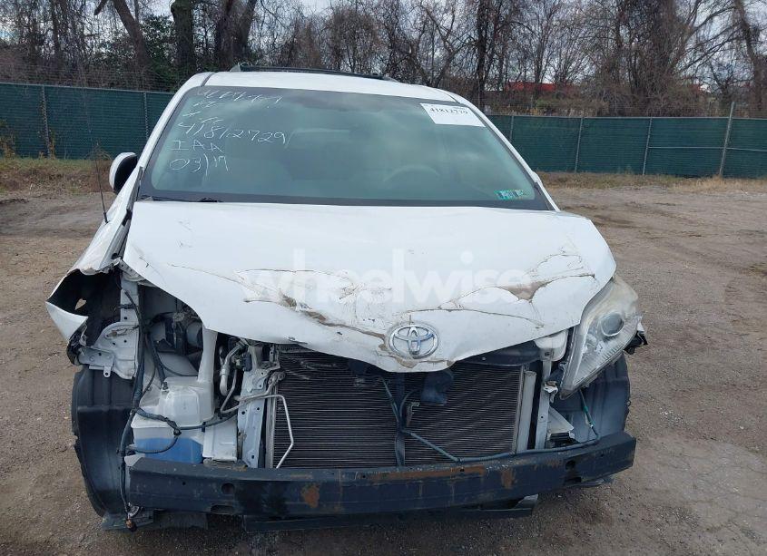 Photo 12 of 2014 Toyota Sienna LE V6 8 PASSENGER (VIN 5TDKK3DC2ES423210)